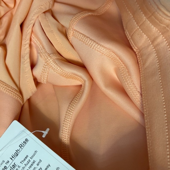 Lululemon Softstreme High-Rise Pants Womens Size 6 New With Tag Peach Bellini - Picture 8 of 10